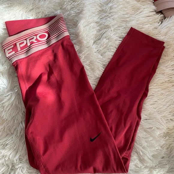 matching nike set - Picture 5 of 7